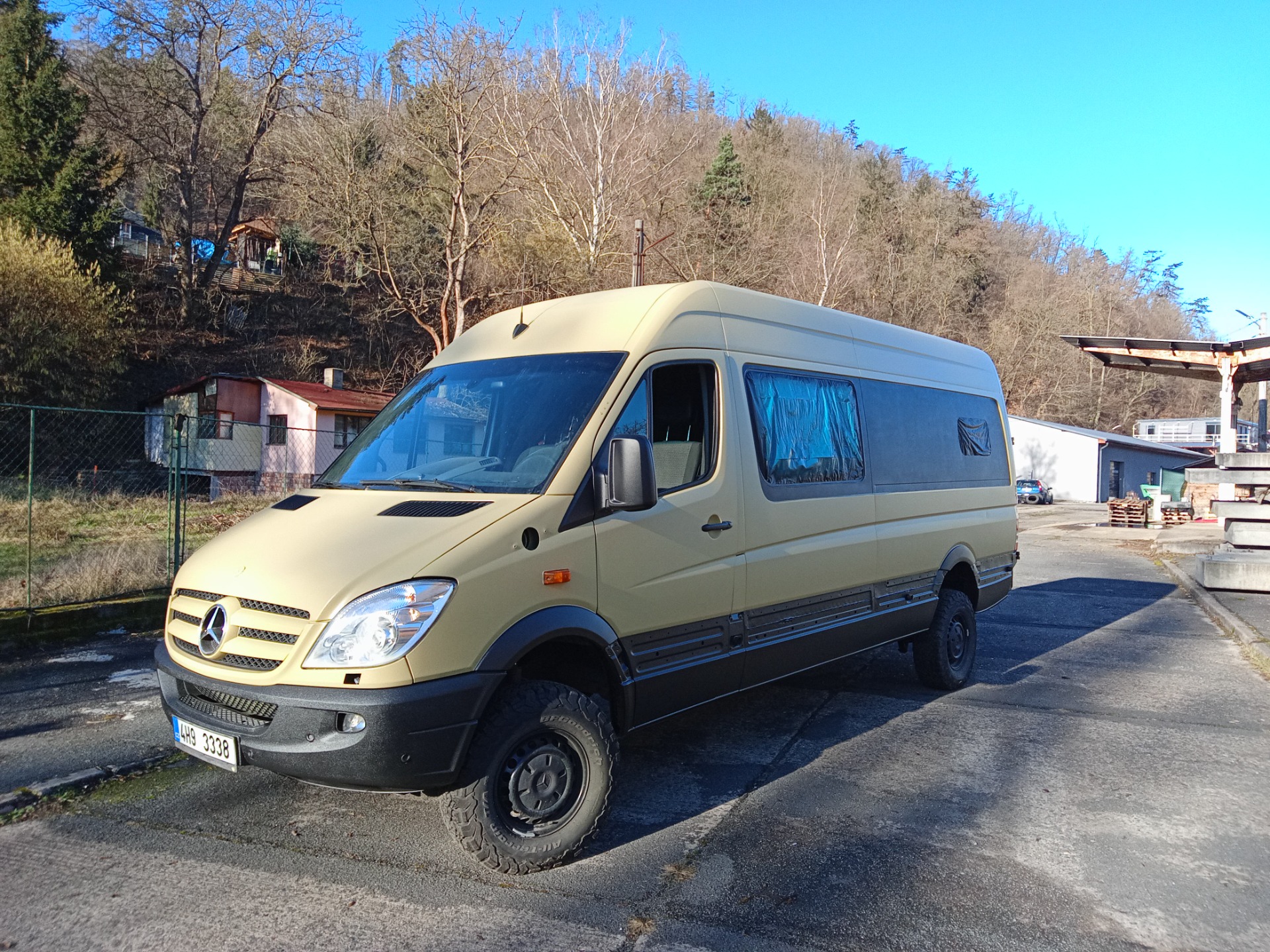 Nástřik barvy Raptor - Upol liner