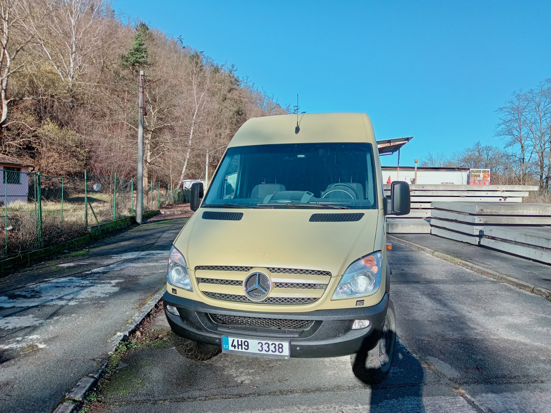 Nástřik barvy Raptor - Upol liner