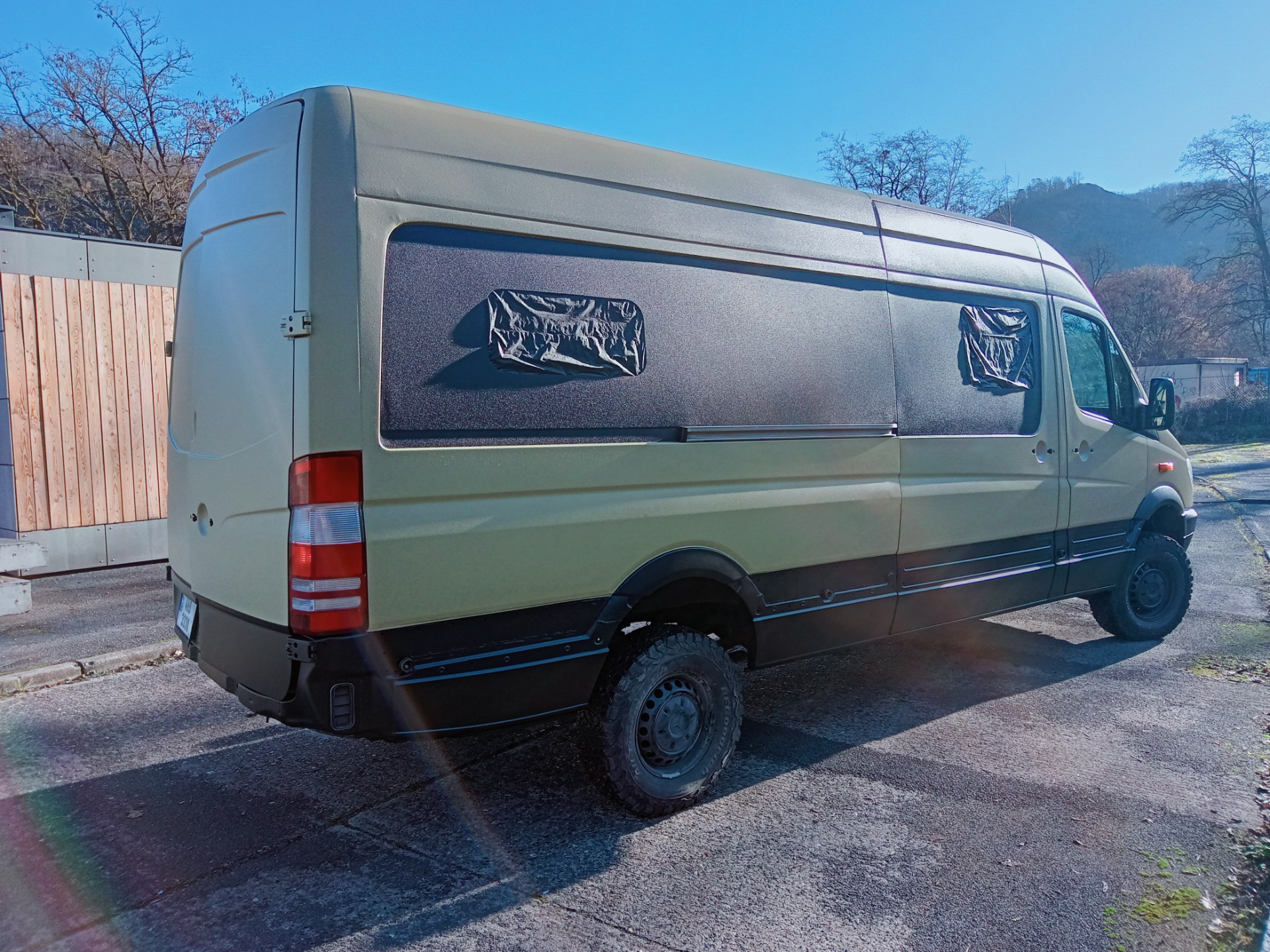 Nástřik barvy Raptor - Upol liner