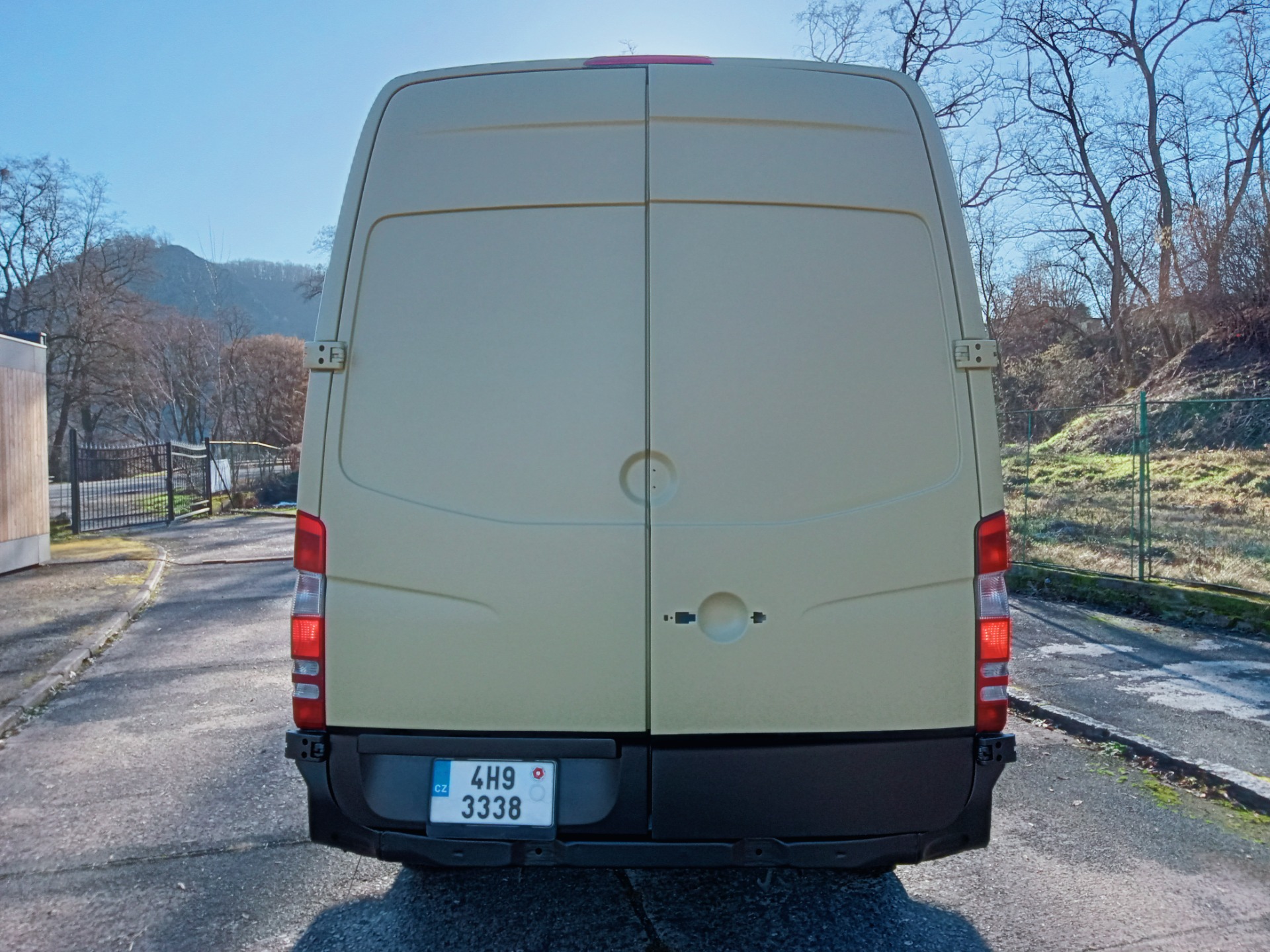 Nástřik barvy Raptor - Upol liner